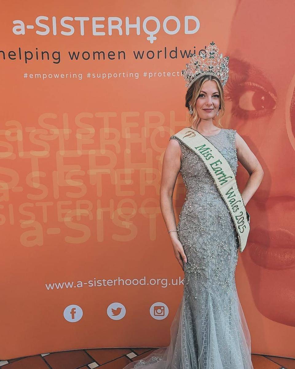 potret Abigail Wood, Miss Earth Wales 2025