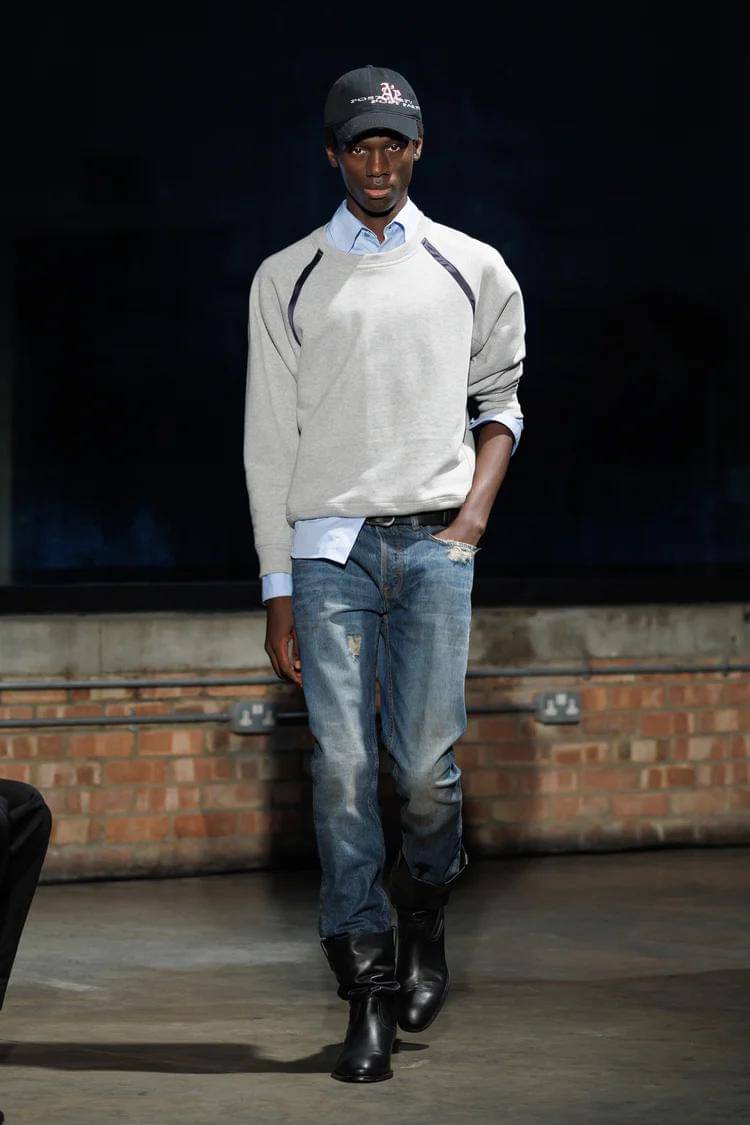 Aaron Esh S/S '26 di London Fashion Week