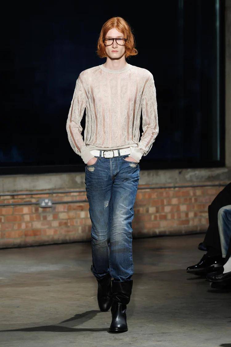 Aaron Esh S/S '26 di London Fashion Week