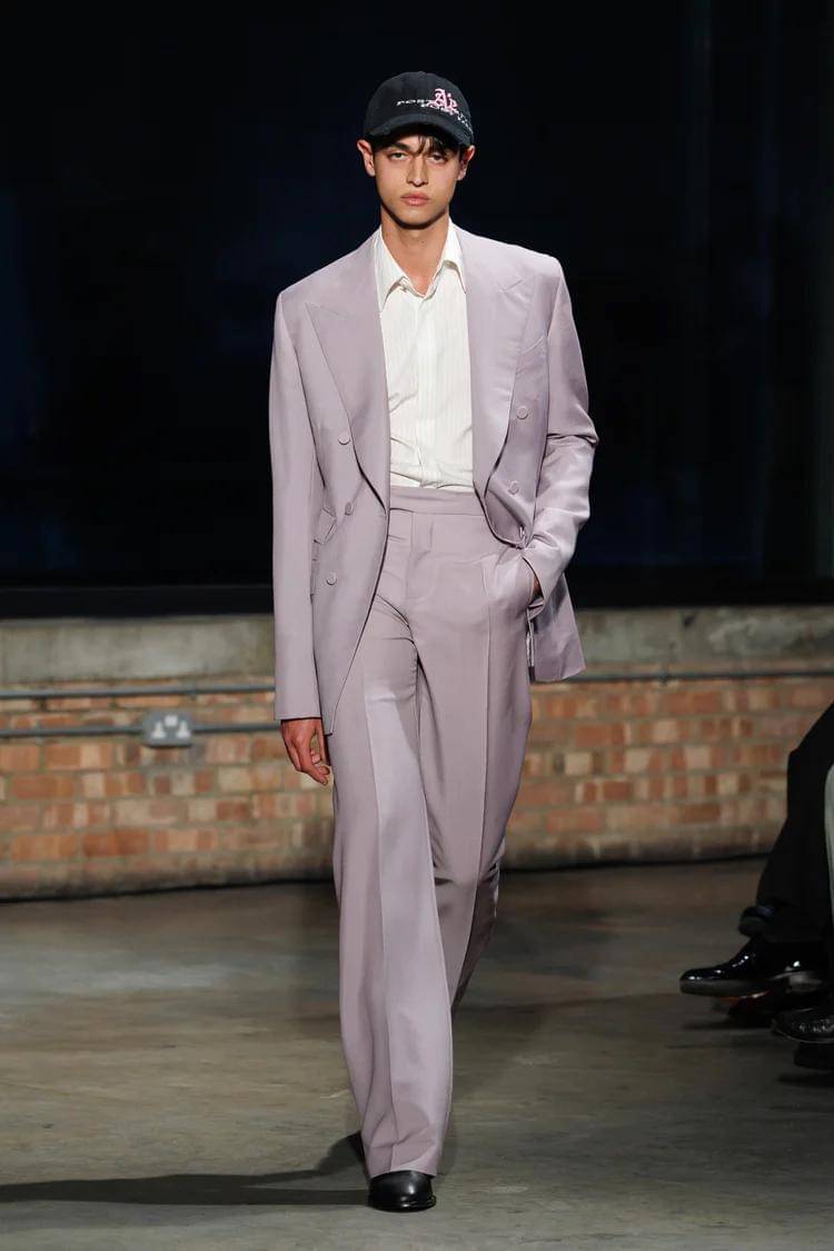 Aaron Esh S/S '26 di London Fashion Week