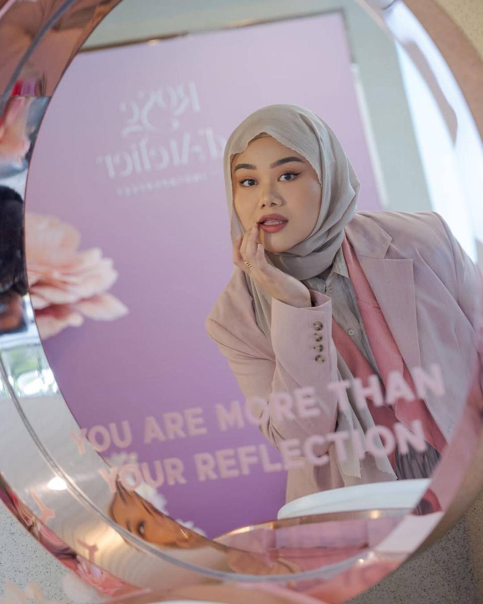 inspirasi makeup ngantor ala Fatya Biya 