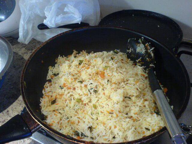 ilustrasi masak butter rice