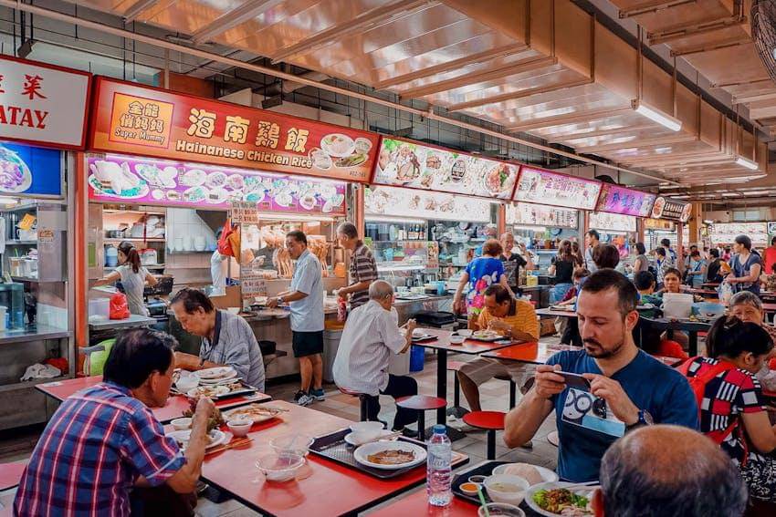 ilustrasi hawker centre di Singapura