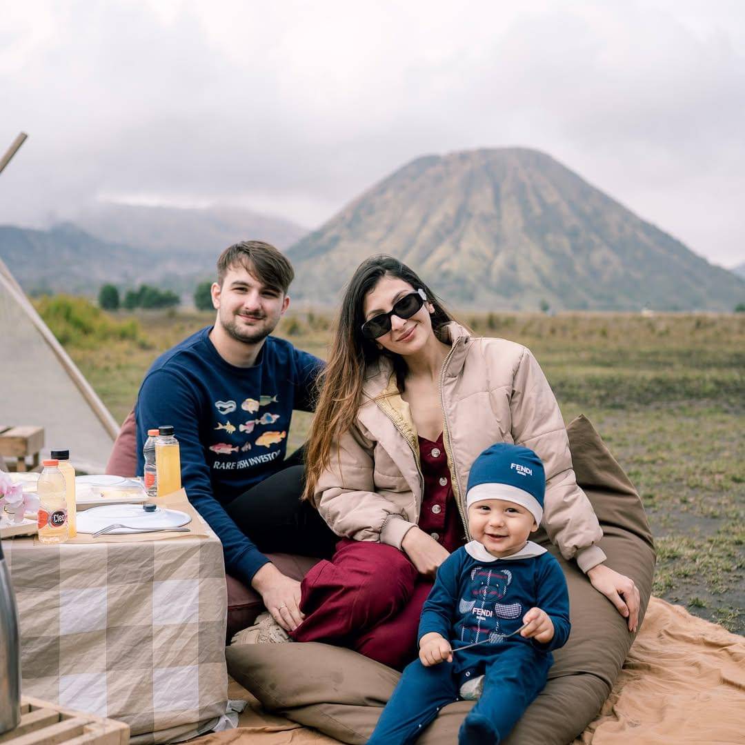 keluarga Sarah Keihl liburan ke Gunung Bromo