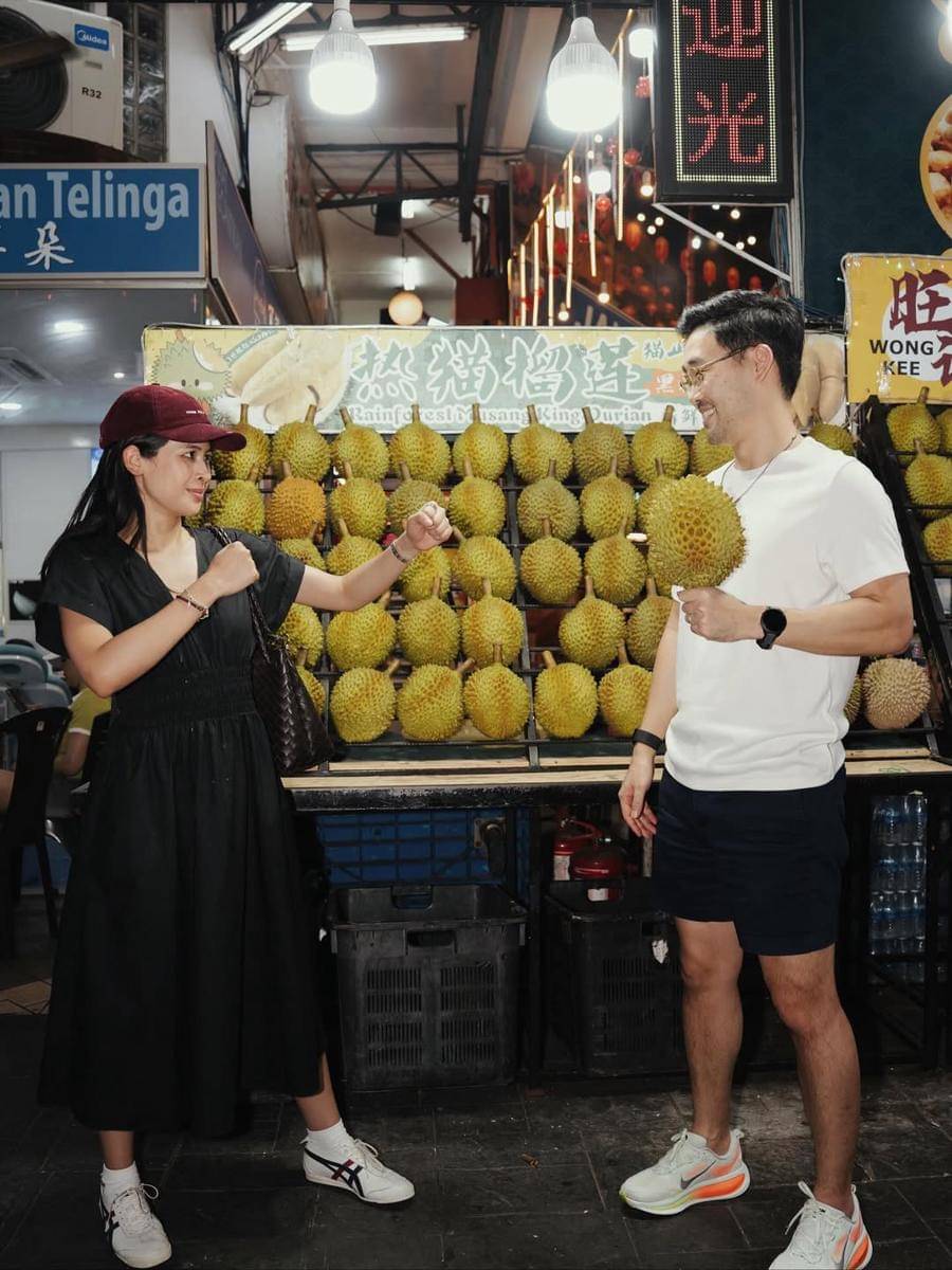 Maudy Ayunda dan Jesse Choi kulineran di Malaysia