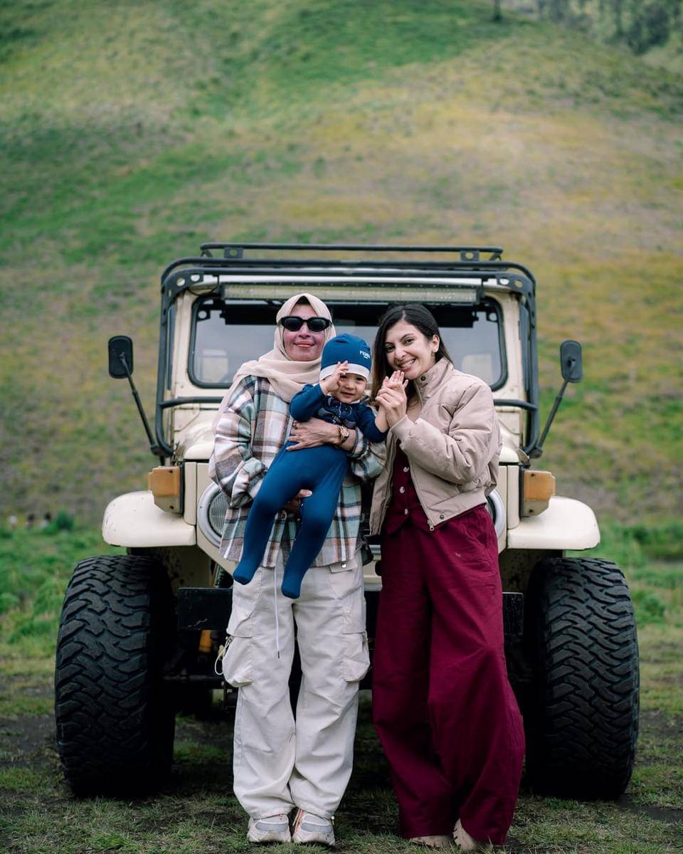keluarga Sarah Keihl liburan ke Gunung Bromo