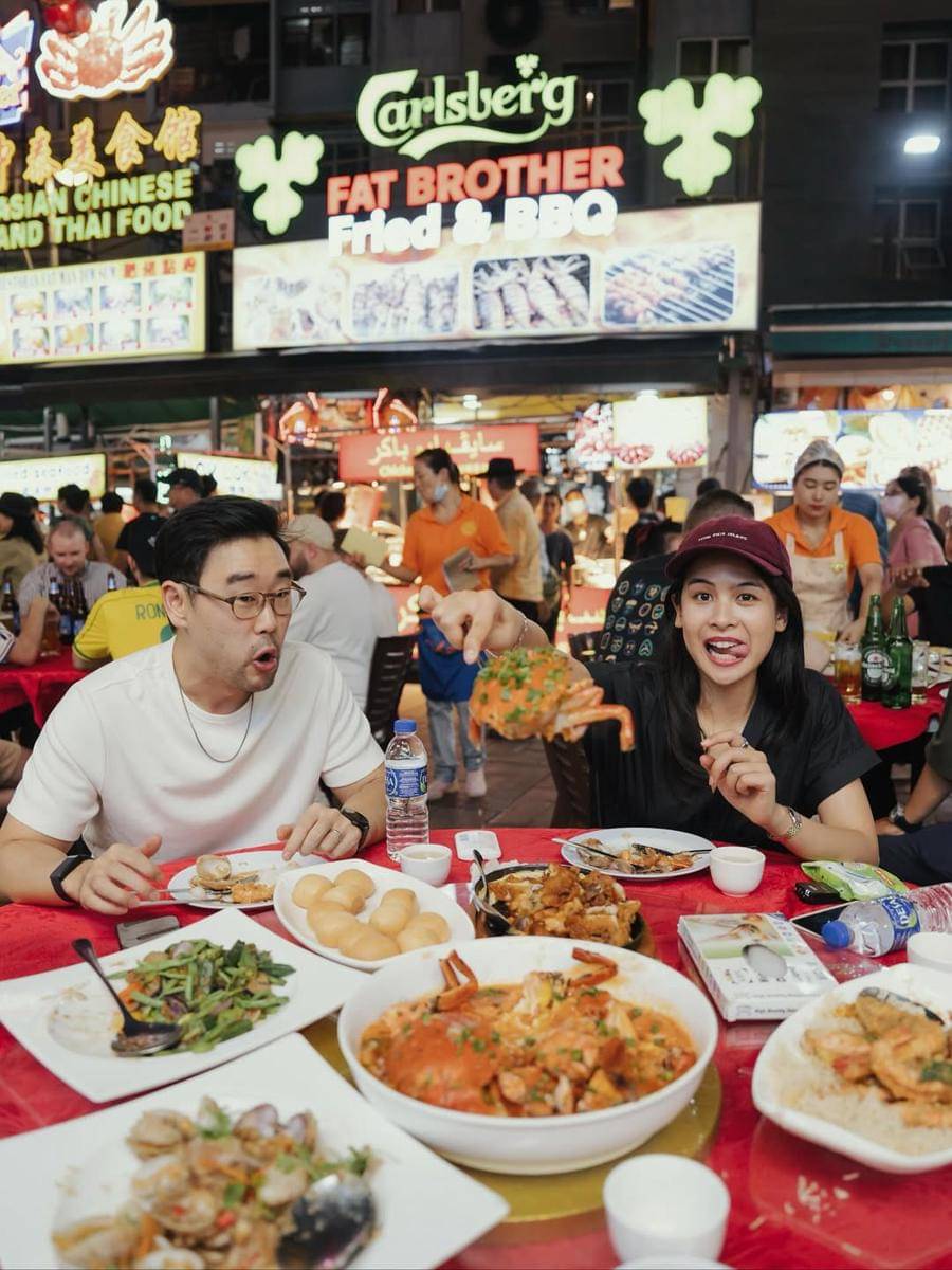 Maudy Ayunda dan Jesse Choi kulineran di Malaysia