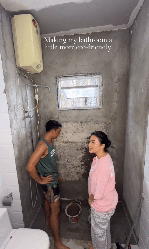 Daffa Wardhana jadi tukang renovasi kamar mandi