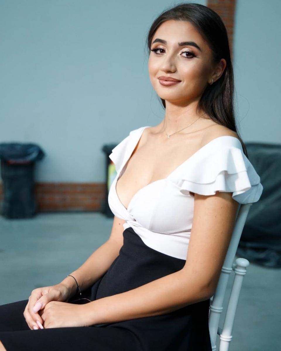 potret Sabina Parmac, Miss Earth Rumania 2025