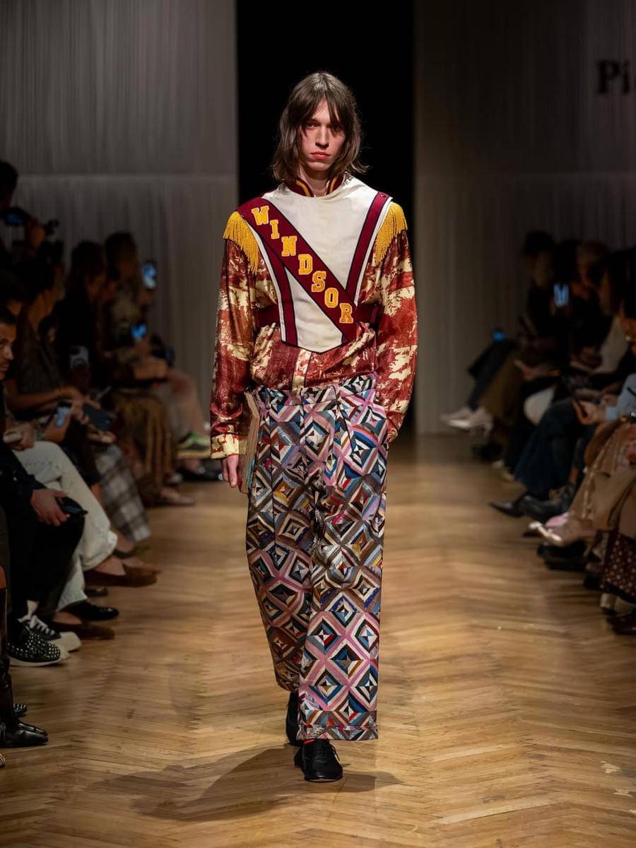 Koleksi Pierre-Louis Mascia S/S '26 di Milan Fashion Week