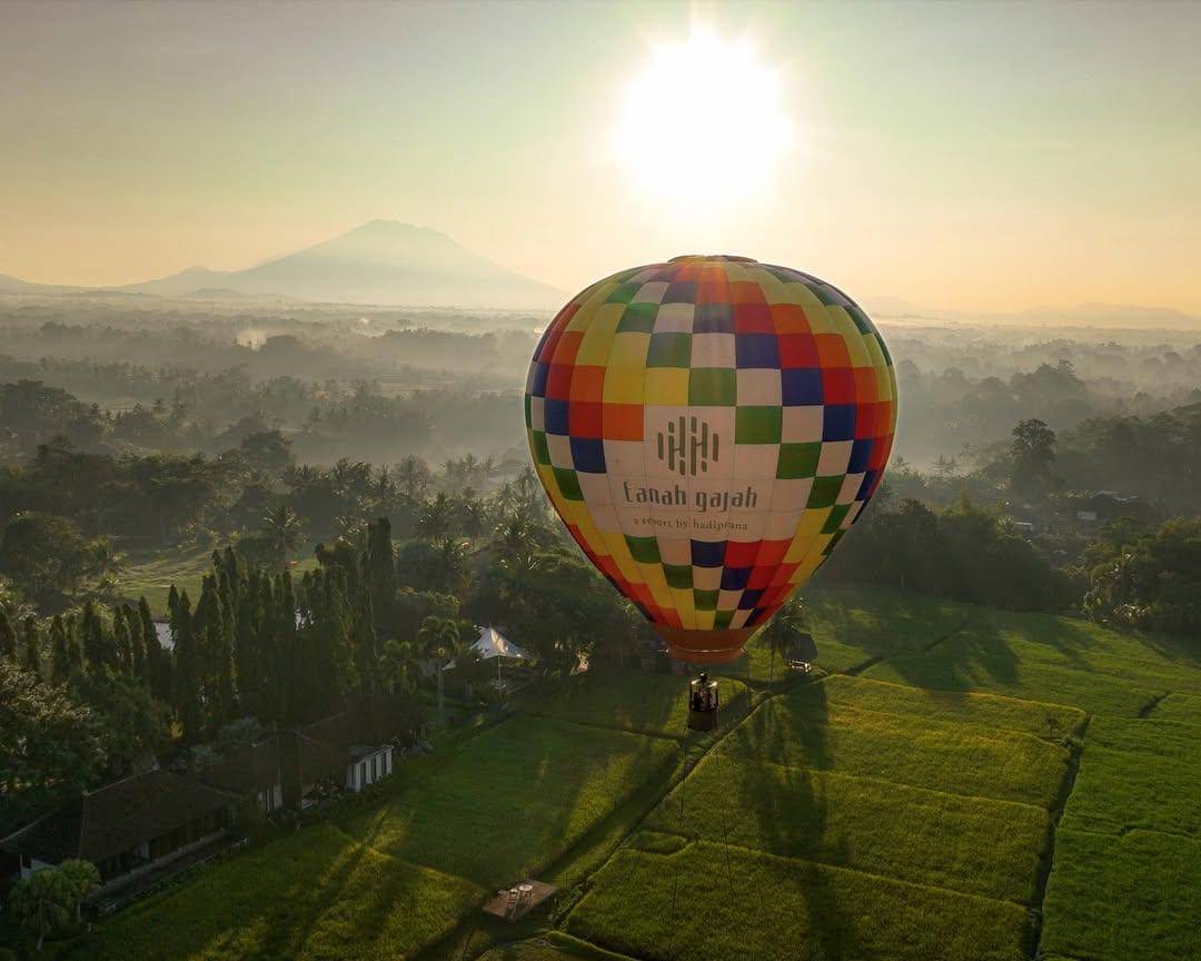 balon udara di Tanah Gajah, a Resort by Hadiprana (instagram.com/tanahgajahubud)