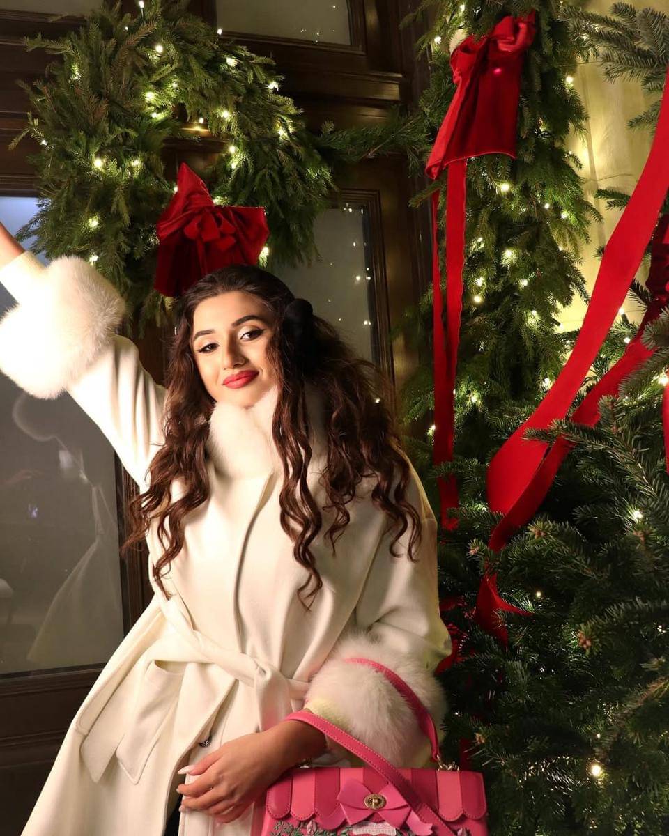 potret Sabina Parmac, Miss Earth Rumania 2025