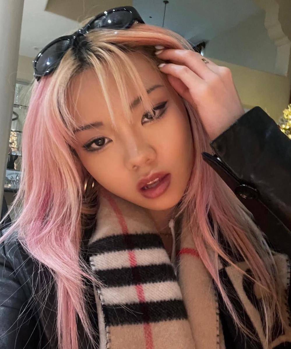 Inspirasi makeup ala Bailey Sok