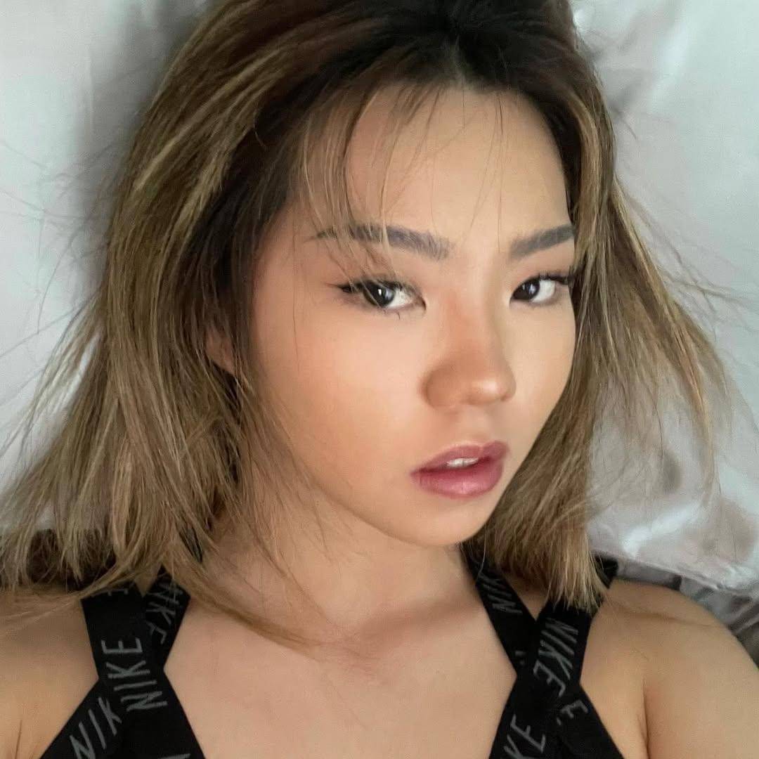 Inspirasi makeup ala Bailey Sok