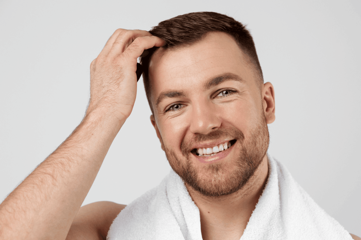 ilustrasi pria dengan rambut sehat