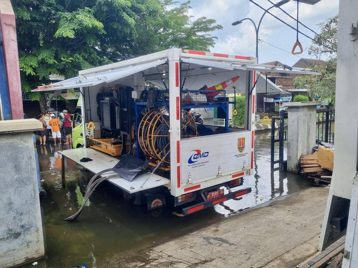 banjir, banjir semarang, drainase, genangan air, pompa air