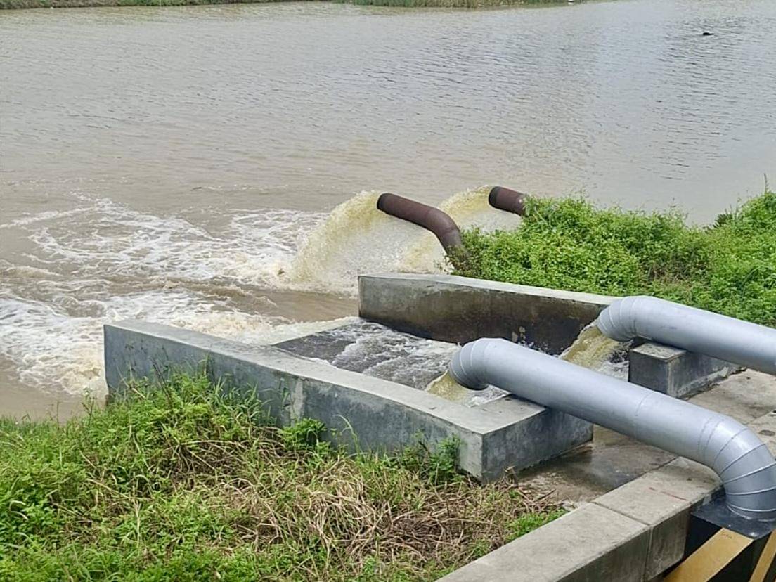 banjir, banjir semarang, drainase, genangan air, pompa air
