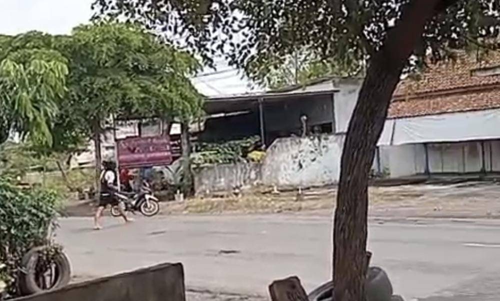 Detik-detik penembakan warga di wilayah Jalan Lintas Sumatra, Baturaja Timur (Dok: warga)