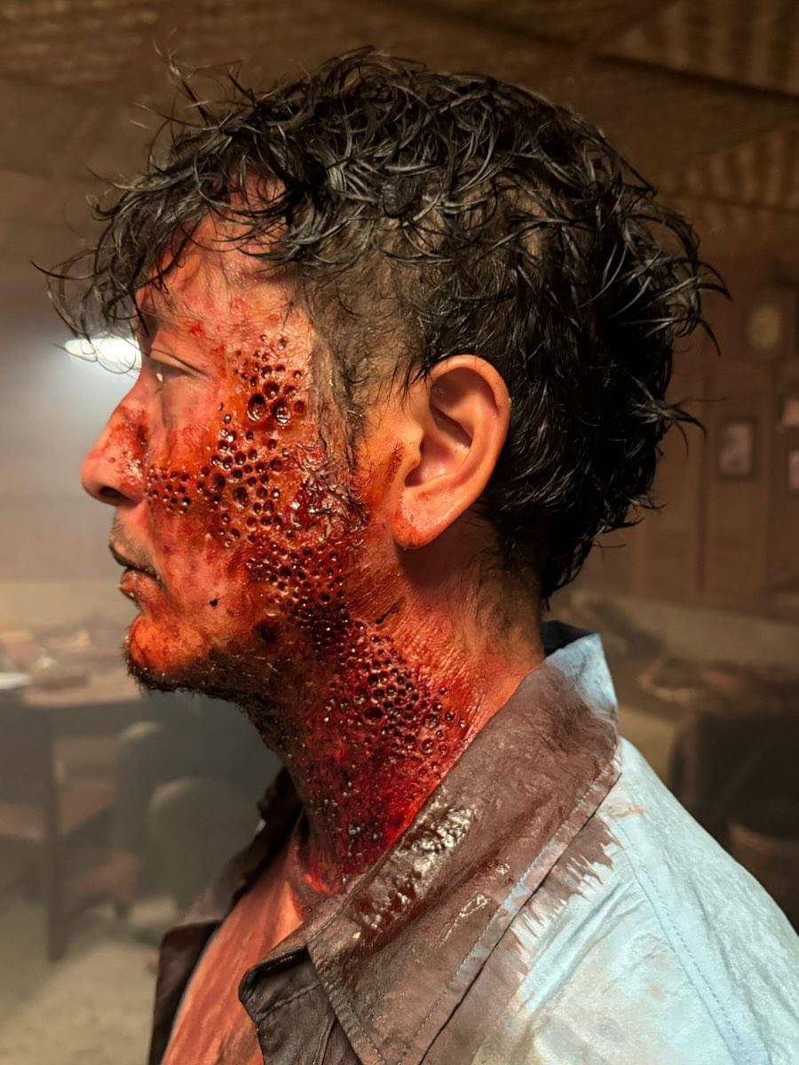 potret detail riasan zombie di Abadi Nan Jaya (instagram.com/astridsambudiono)