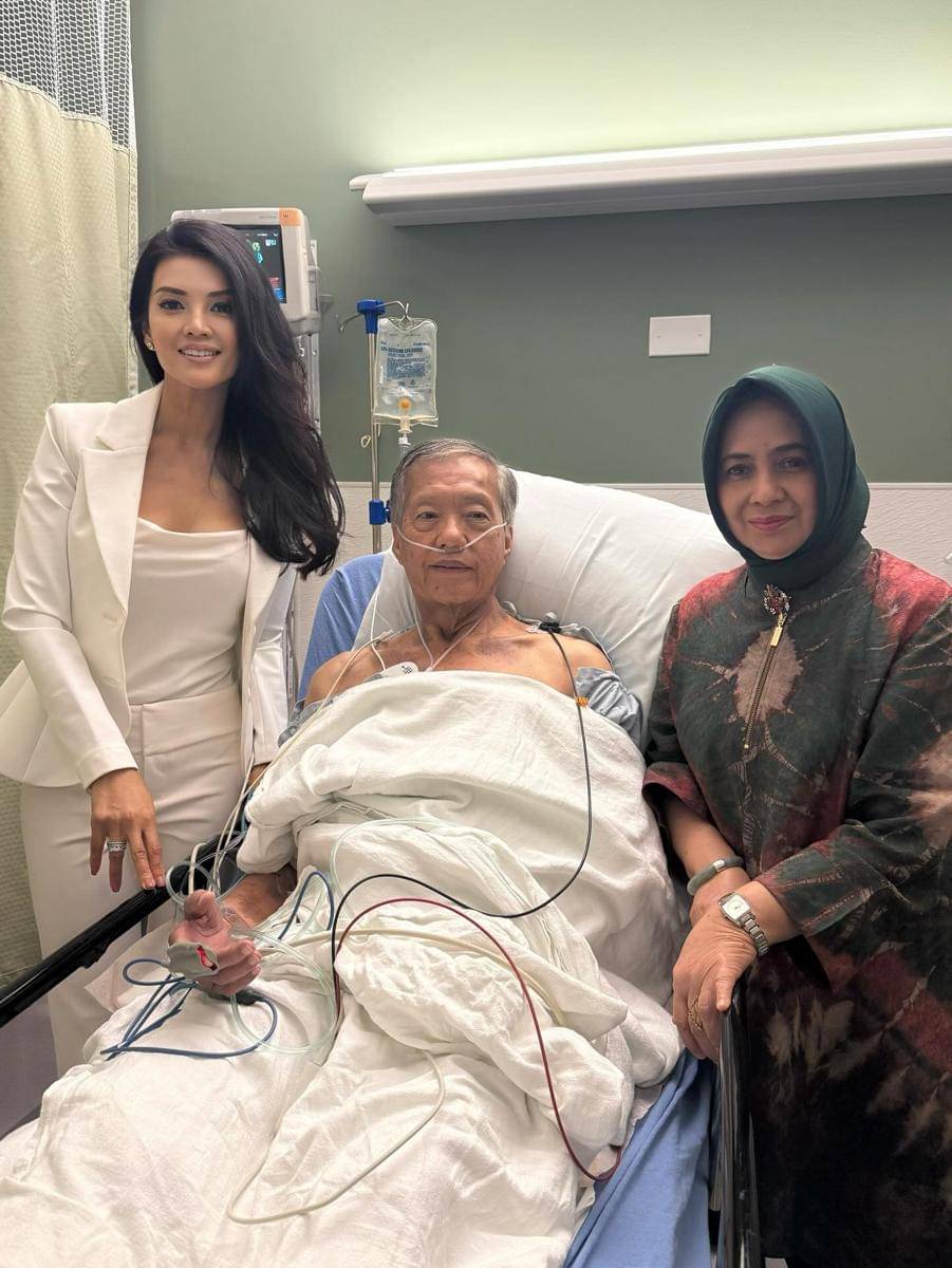 Ayah Farah Quinn Jalani Operasi Jantung di Amerika (instagram.com/farahquinnofficial)