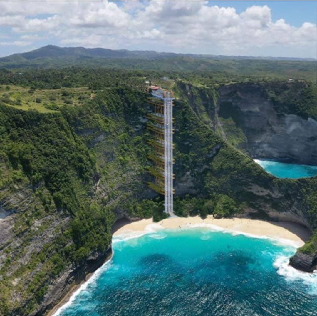 Proyek lift di Pantai Kelingking. 