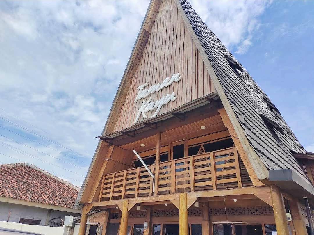 Rumah Makan Taman Kayu Bandar Lampung