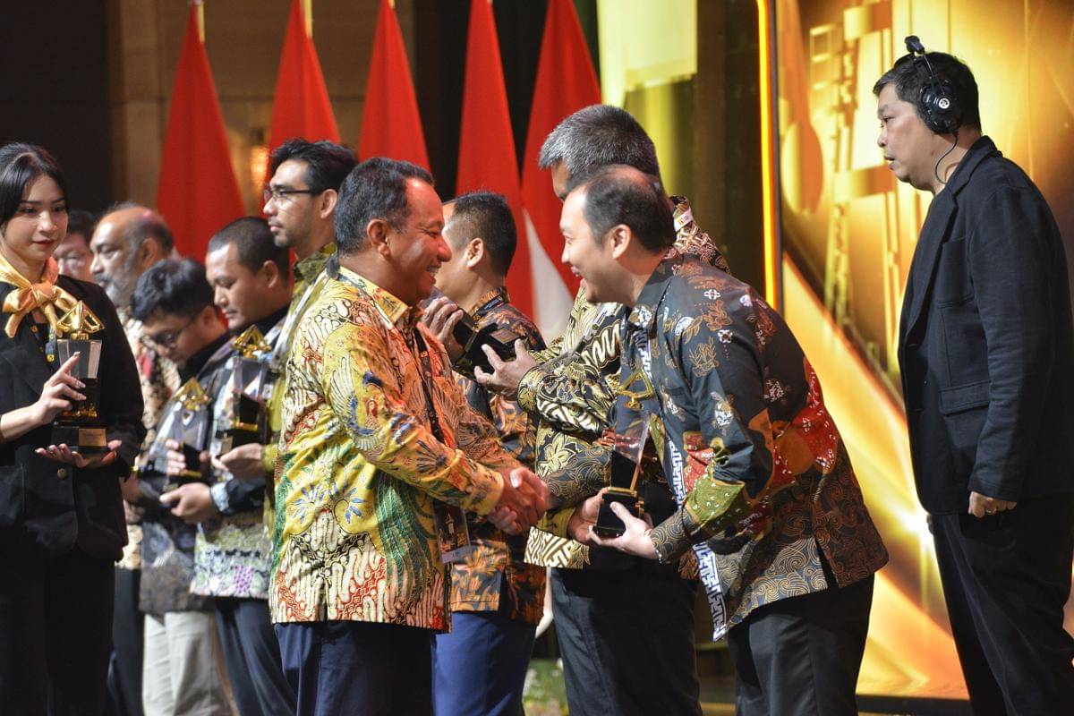 PT Berau Coal memborong tiga penghargaan bergengsi sekaligis di ajang Penghargaan Subroto 2025 digelar Kementerian Energi dan Sumber Daya Mineral (ESDM).