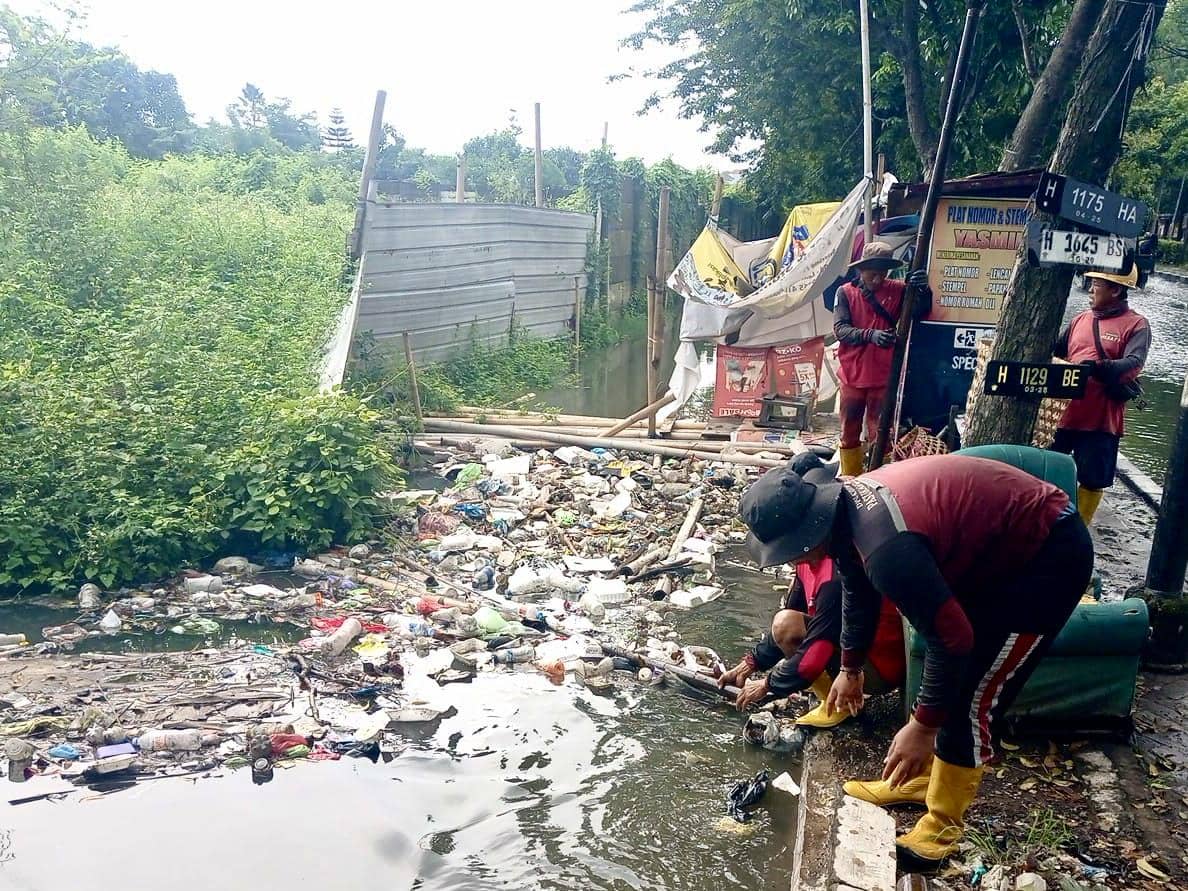 banjir, banjir semarang, drainase, genangan air