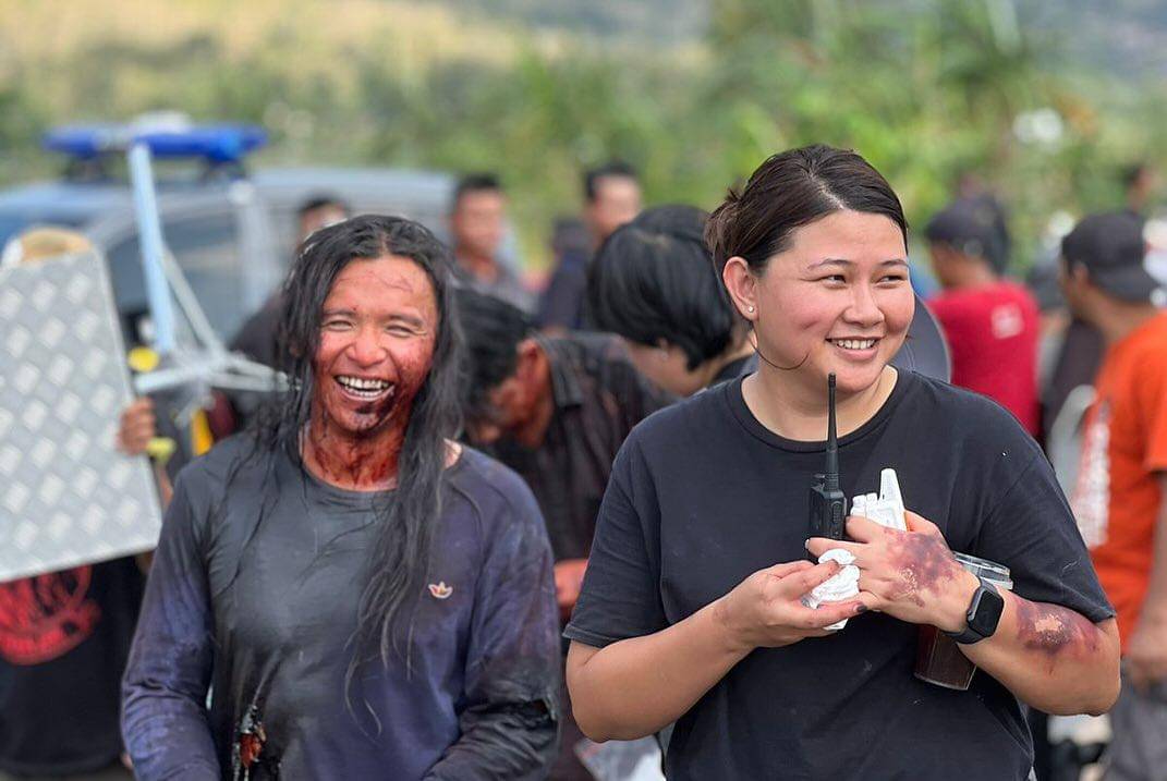 Potret di balik layar para zombie Abadi Nan Jaya