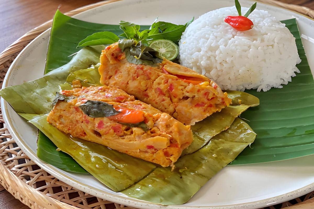 Botok ayam jamur kemangi