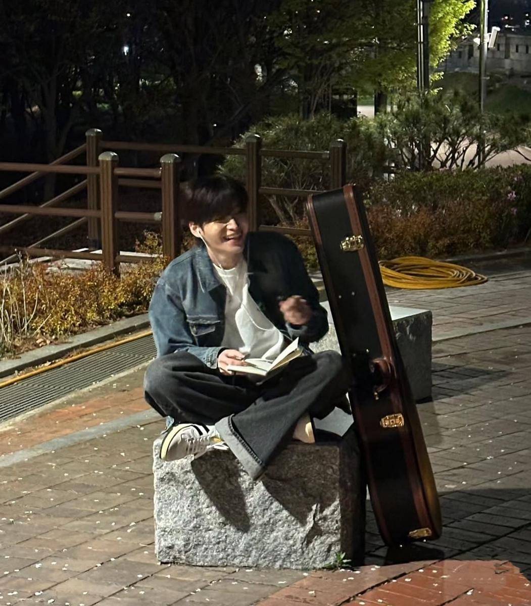 OOTD ala Jungmo CRAVITY 