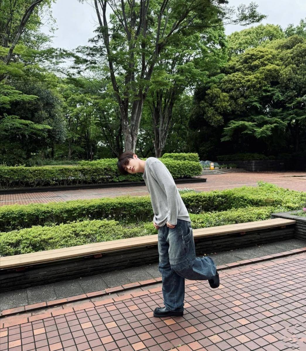 OOTD ala Jungmo CRAVITY 