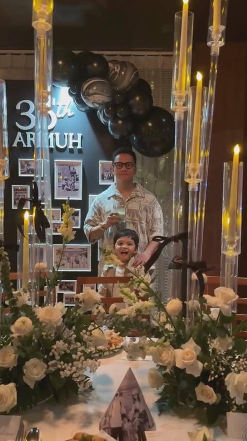 Birthday Dinner Arief Muhammad (instagram.com/ariefmuhammad)