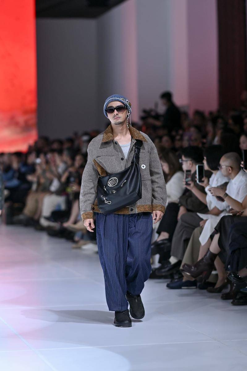 Koleksi Othman di Jakarta Fashion Week 2026