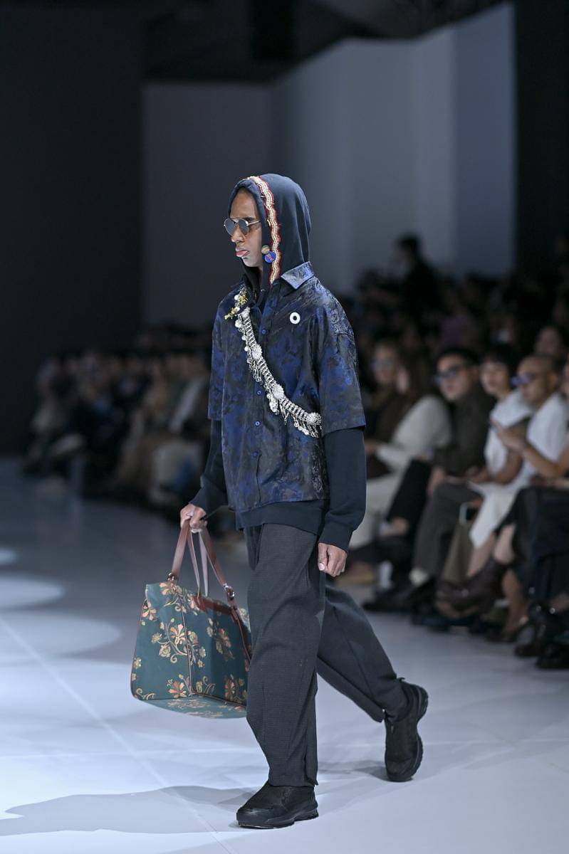Koleksi Othman di Jakarta Fashion Week 2026