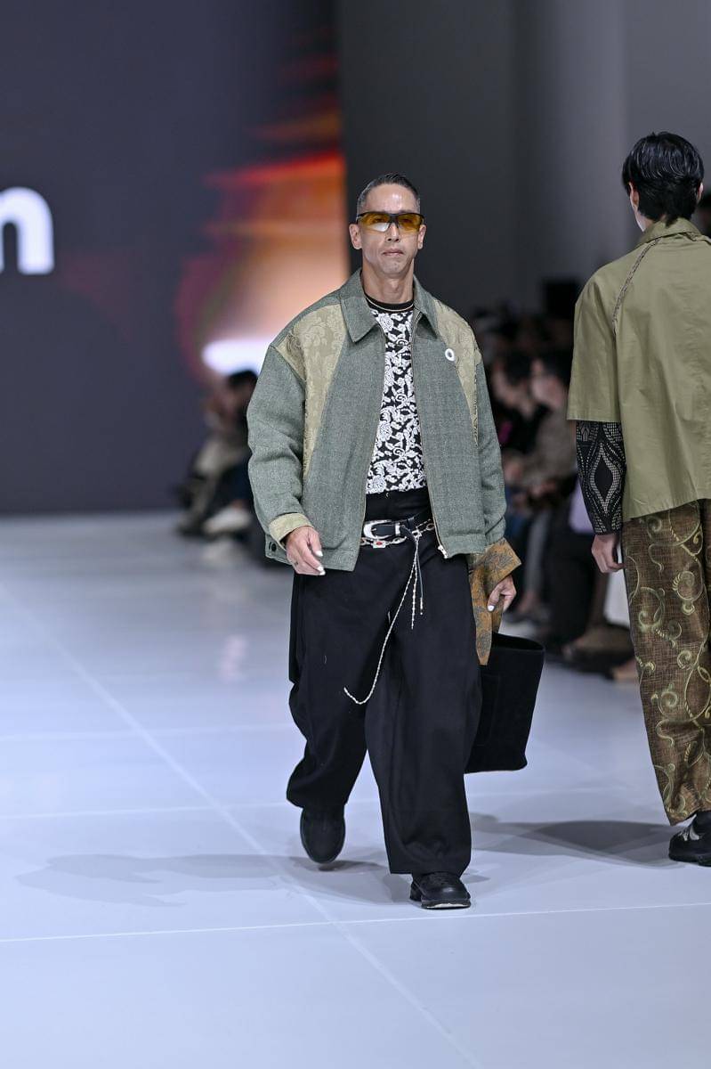 Koleksi Othman di Jakarta Fashion Week 2026