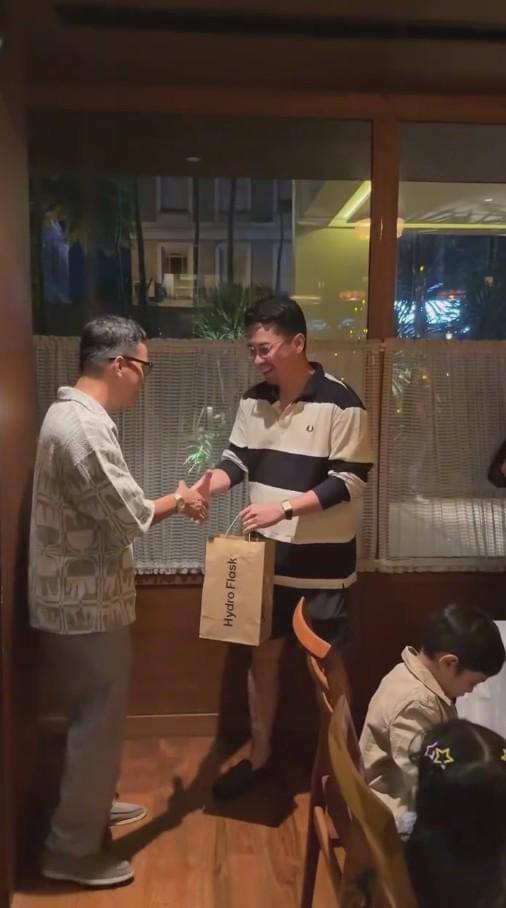 Birthday Dinner Arief Muhammad (instagram.com/ariefmuhammad)