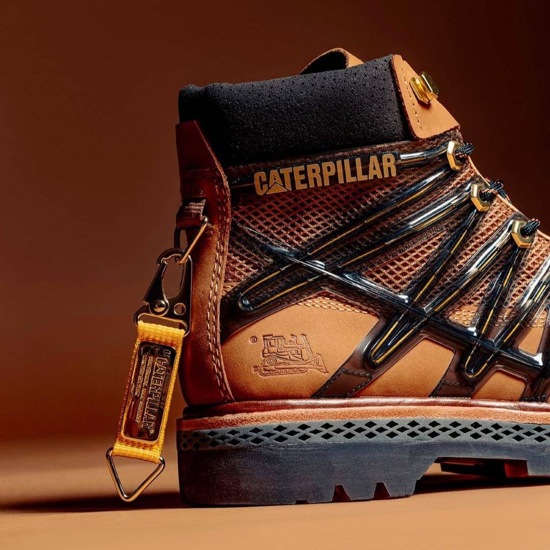 ilustrasi sepatu Caterpillar original