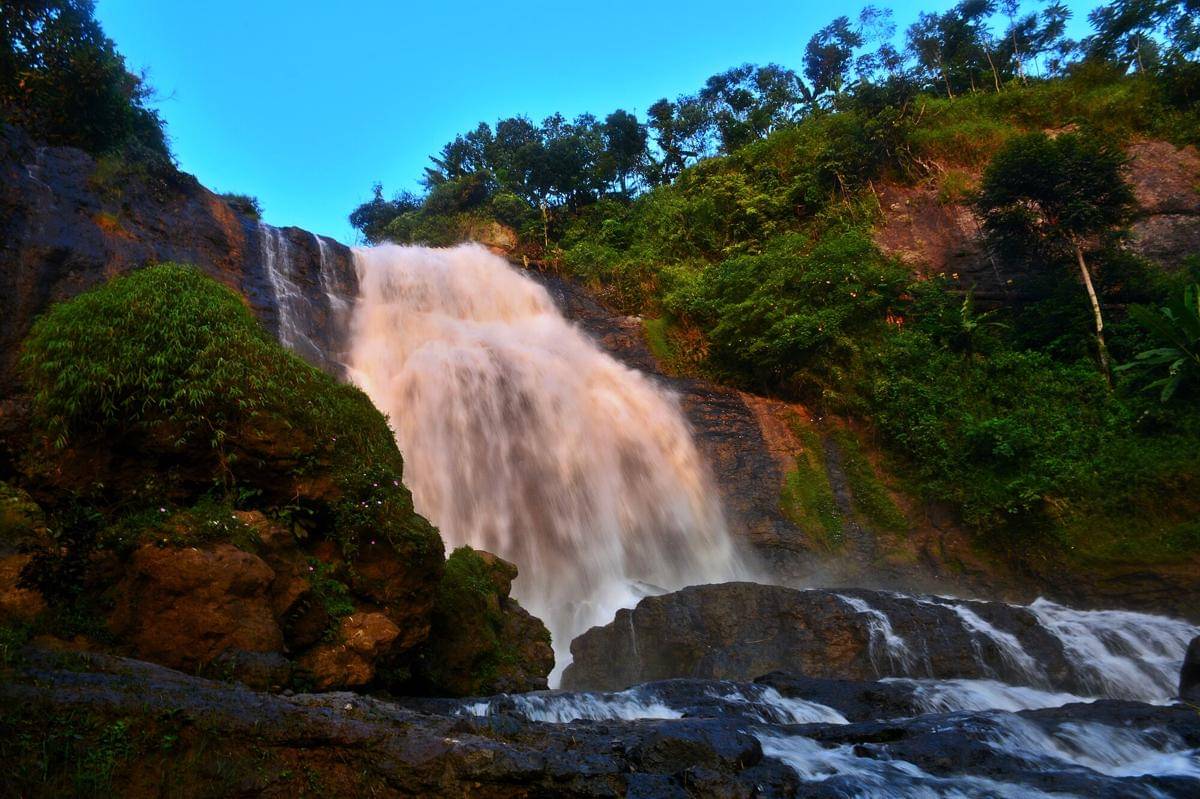 potret Curug Cikondang
