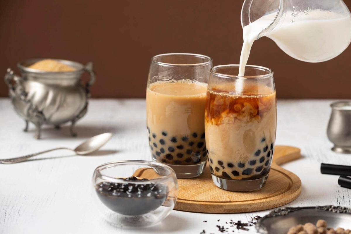 ilustrasi minuman boba, bubble tea