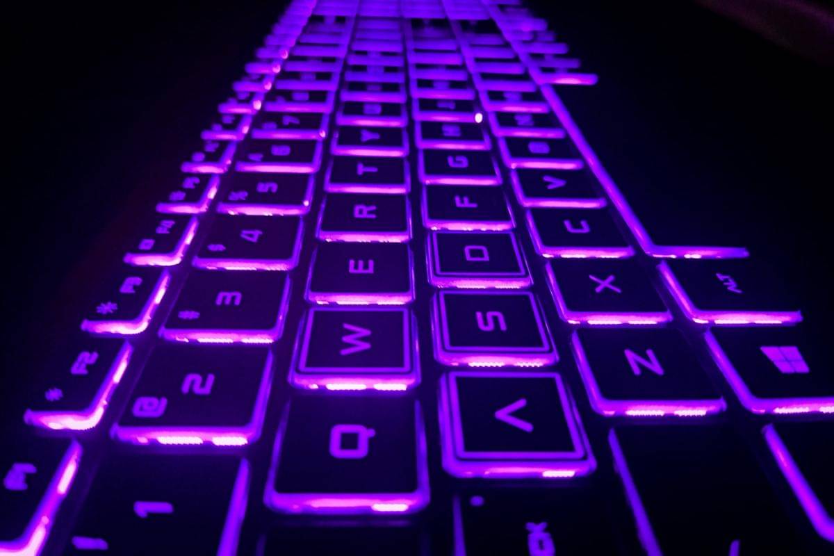 ilustrasi keyboard gaming