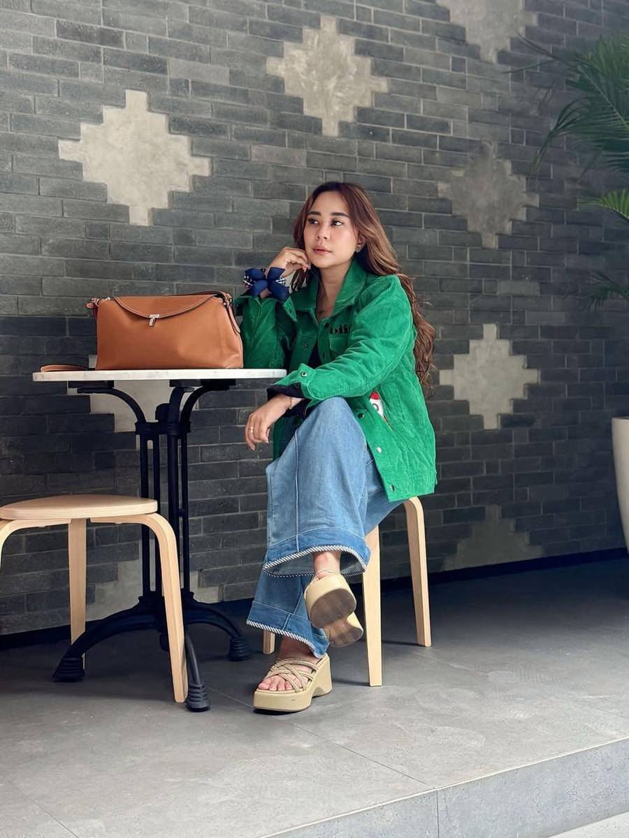 Seleb perempuan menggugat pasangan tahun 2025