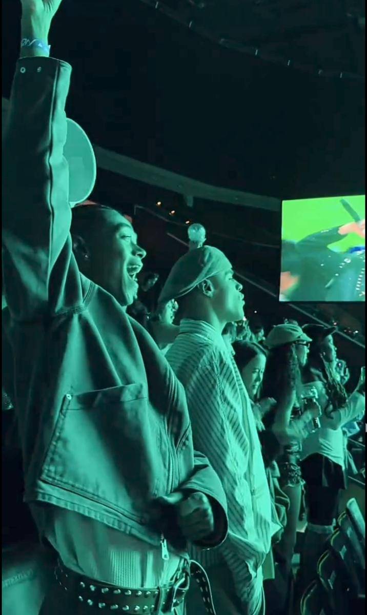 potret SANTOS BRAVOS ketemu dan SEVENTEEN