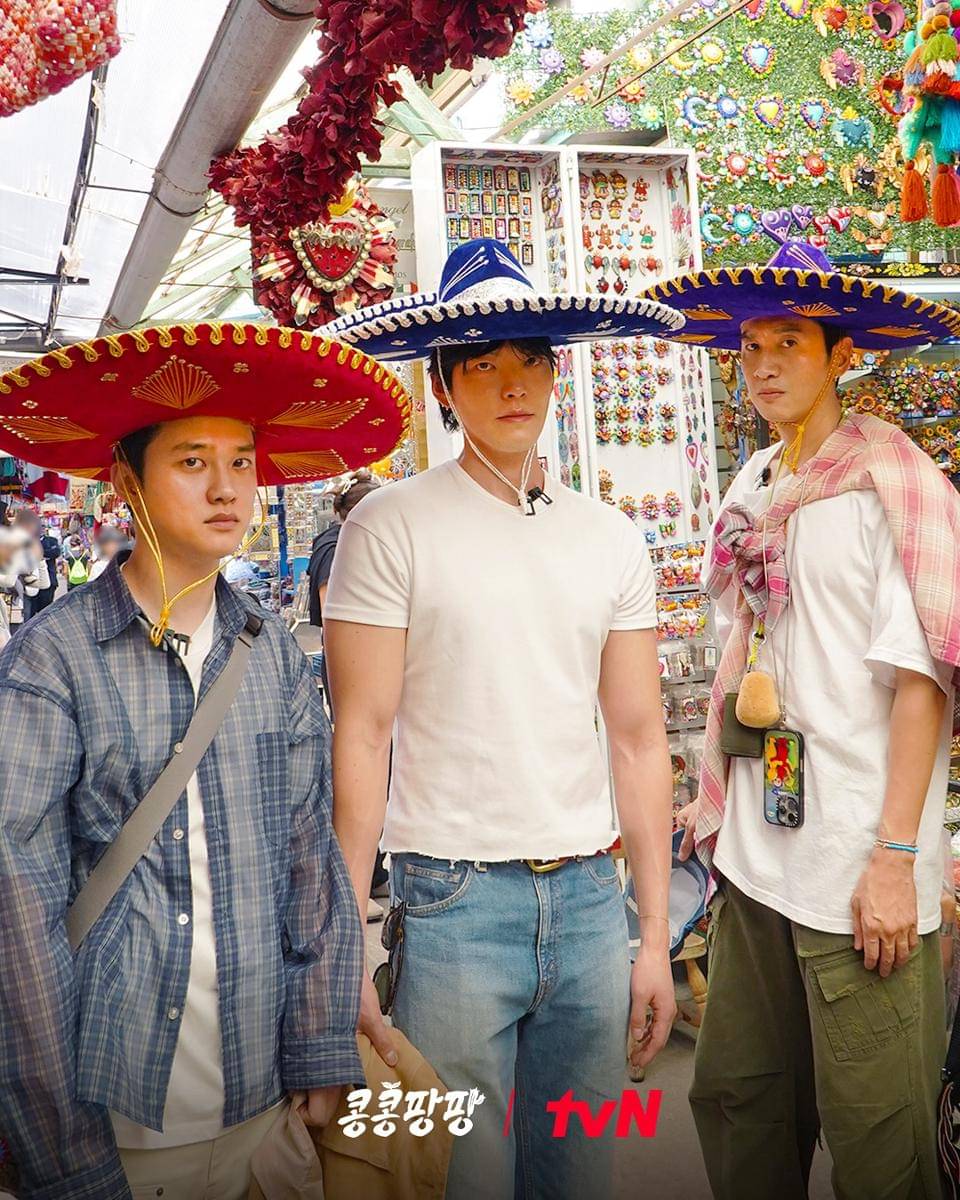 Lee Kwang Soo, Kim Woo Bin, dan Doh Kyung Soo di GBRB: Joy Pops Laugh Pops