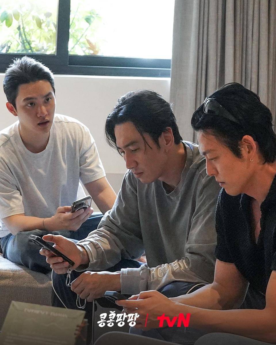 Lee Kwang Soo, Kim Woo Bin, dan Doh Kyung Soo di GBRB: Joy Pops Laugh Pops