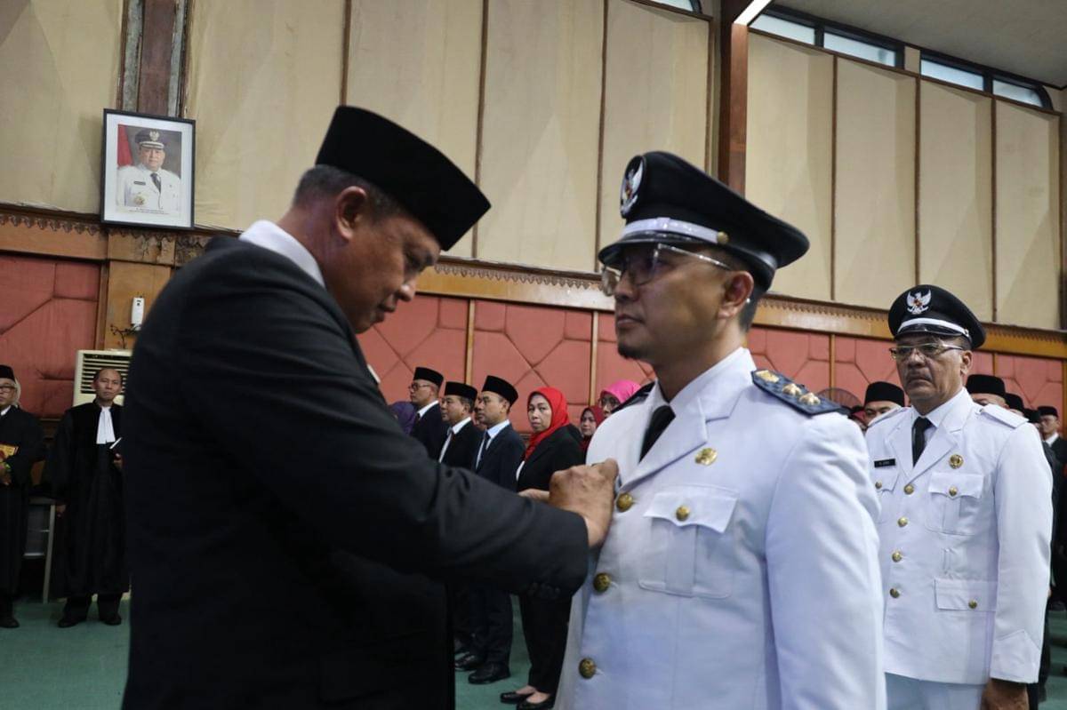 Wali Kota Bekasi, Tri Adhianto lantik 250 pejabat di lingkungan Pemerintah Kota Bekasi. (Dokumen Pemkot Bekasi)