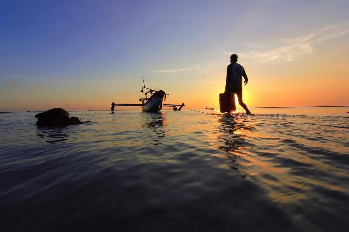Pantai Ujung Genteng, Geopark Ciletuh, Sukabumi
