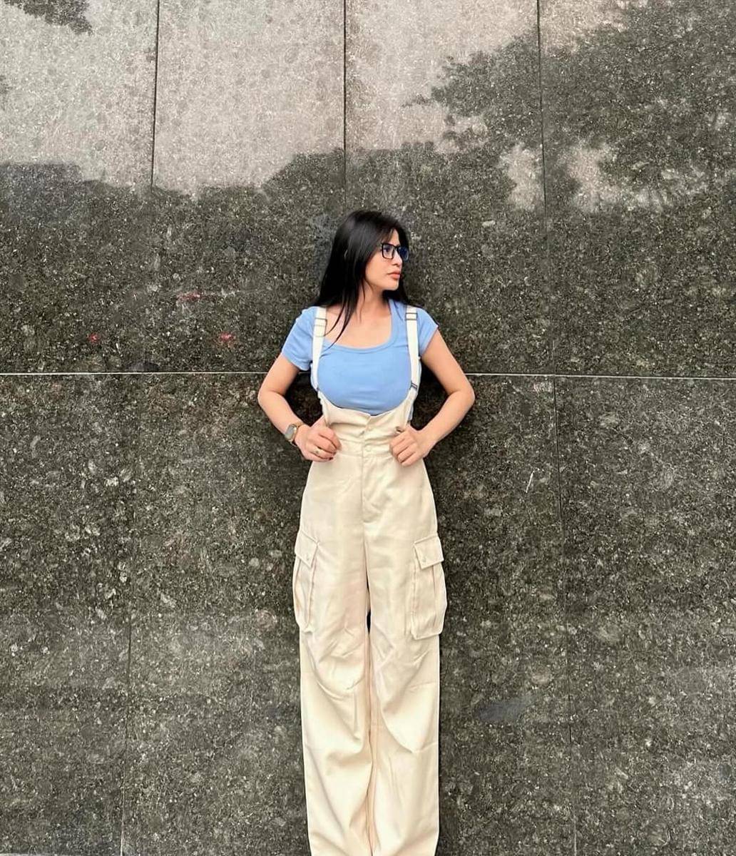 OOTD Trendi ala Violentina Kaif, Istri Andrew Andhika