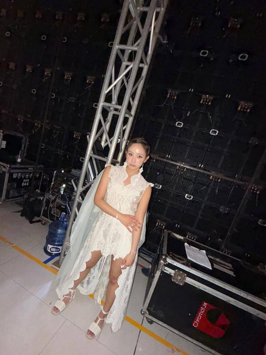 Dita Karang di Jakarta Fashion Week 2026 (instagram.com/hey__deets)