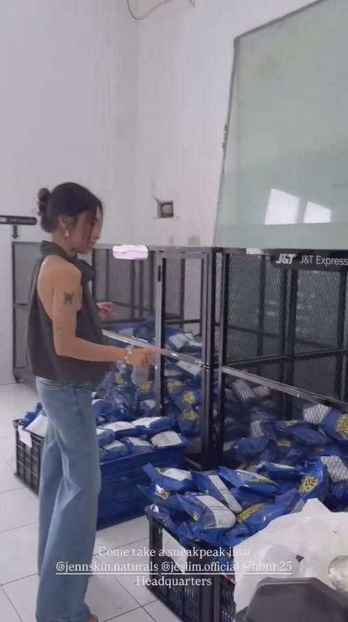 Kantor Milik Jennifer Coppen (tiktok.com/jennifer.coppen)